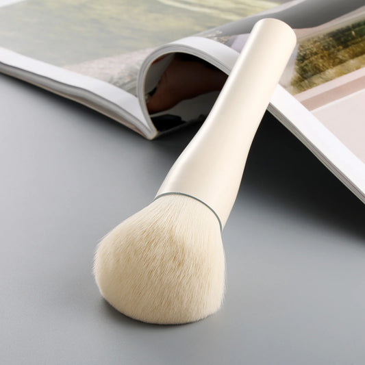 Single Large Powder Brush – Fluffy Face Brush for Loose & Pressed Powder
