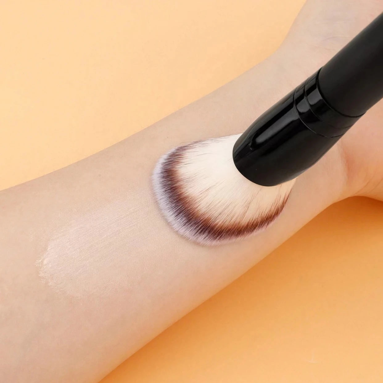 Facial Makeup Brush – Portable Double-Headed Contour & Blending Brush